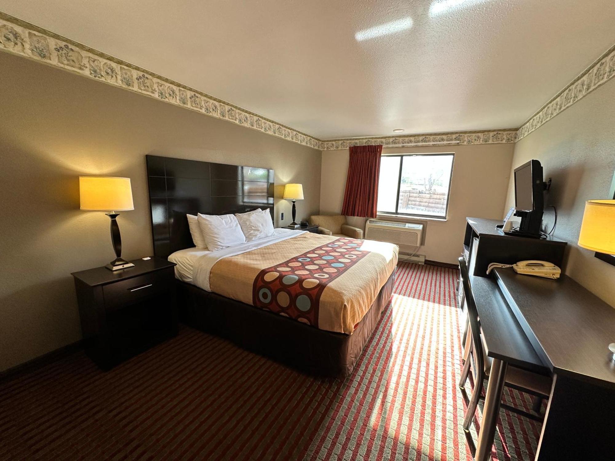 Rodeway Inn & Suites Madison East Εξωτερικό φωτογραφία