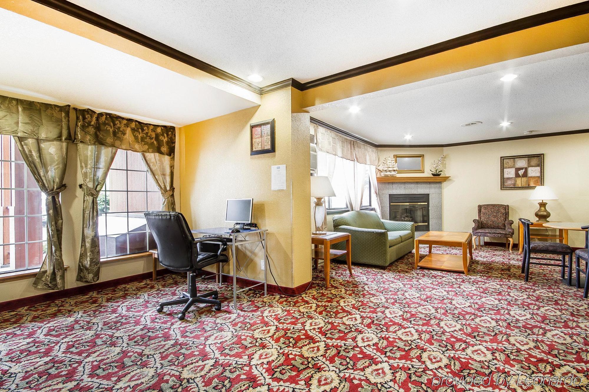 Rodeway Inn & Suites Madison East Εξωτερικό φωτογραφία